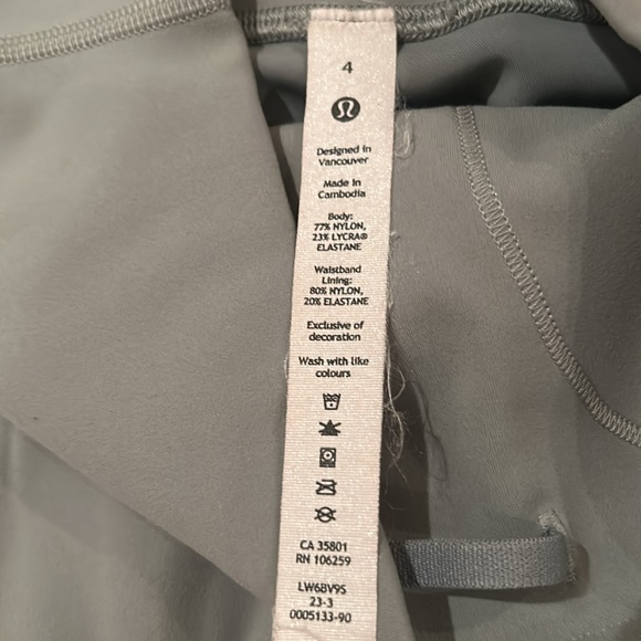 Lululemon Wunder Under legging 23’ Size 4 - Picture 2 of 2